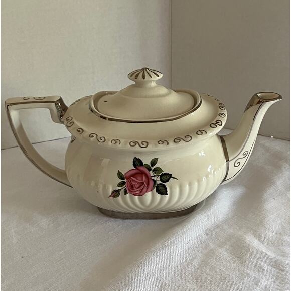 Gibsons England Tea Pot 3 Cup Pink Roses Platinum Scrolls & Trim W/ Lid Vintage - Picture 2 of 10
